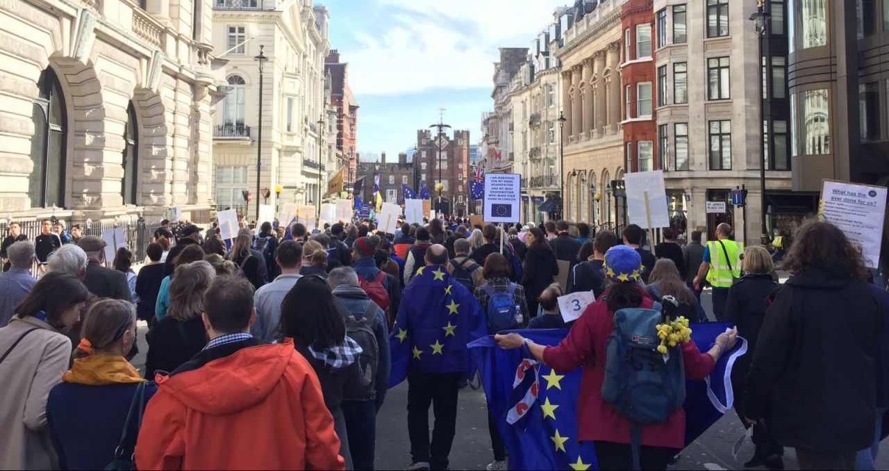 Líderes da UE rejeitam apelo para renegociar Brexit