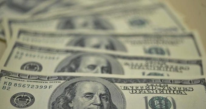 Dólar segue em alta cotado a R$ 4,08