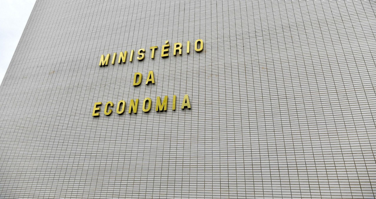 Governo usa reserva e evita contingenciamento